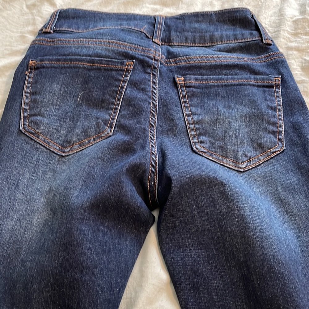 Mid Rise Skinny - Picture 3 of 4